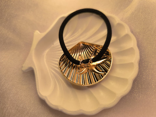 Seashell Star Hair Tie – Coastal Chic Charm