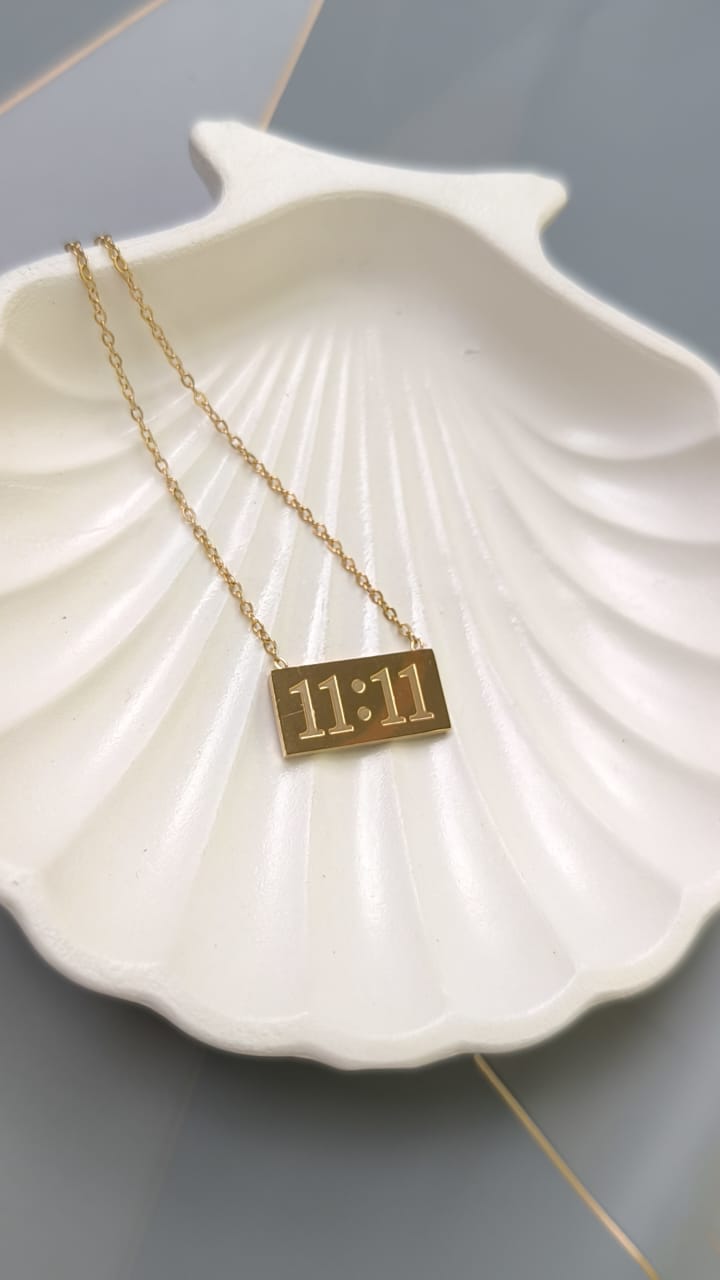 11 : 11 Necklace Pendant Chain