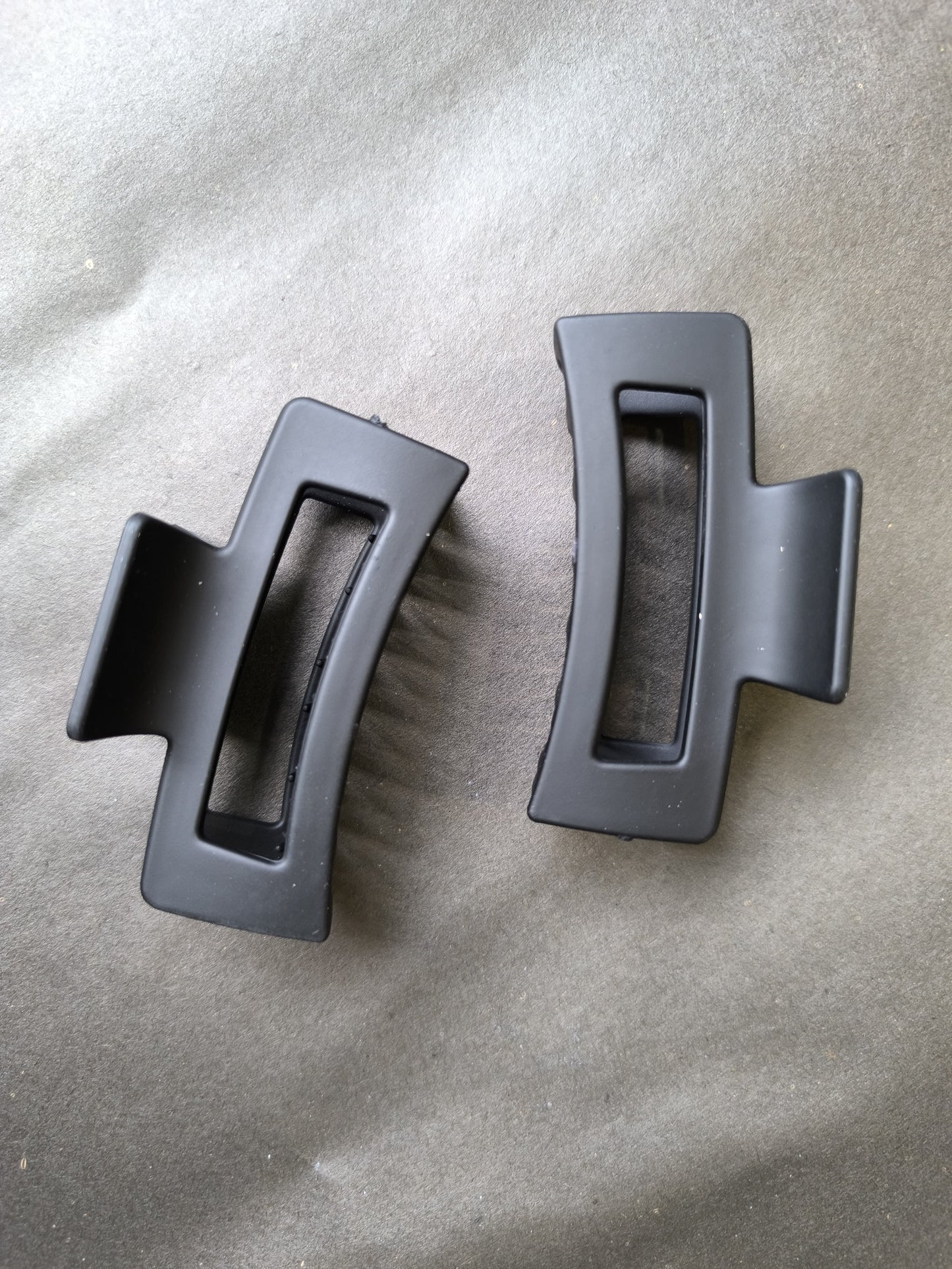 Soft Matte Block Claw Clips – Neutral Bae