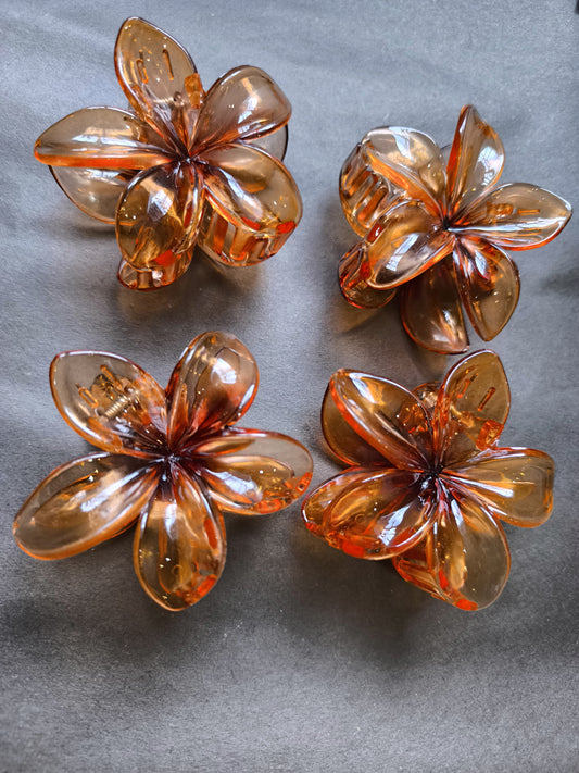 BloomPetal Transparent Flower Hair Claw Clip