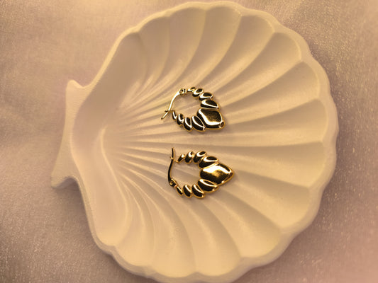 Petal Drop Hoops – Bold Nature Gold