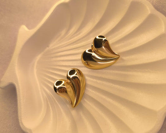 Puff Heart Studs – Glossy Gold Mini
