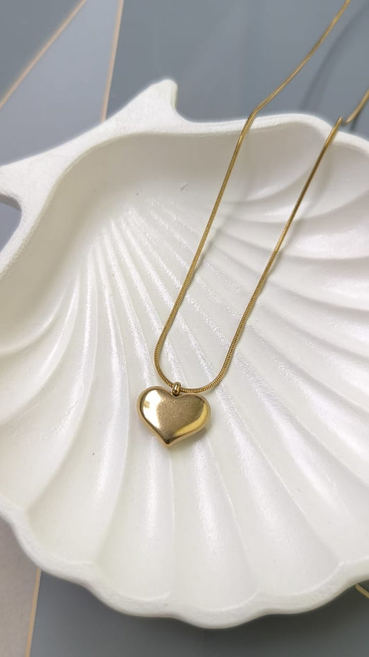 Solid Heart Pendant Necklace