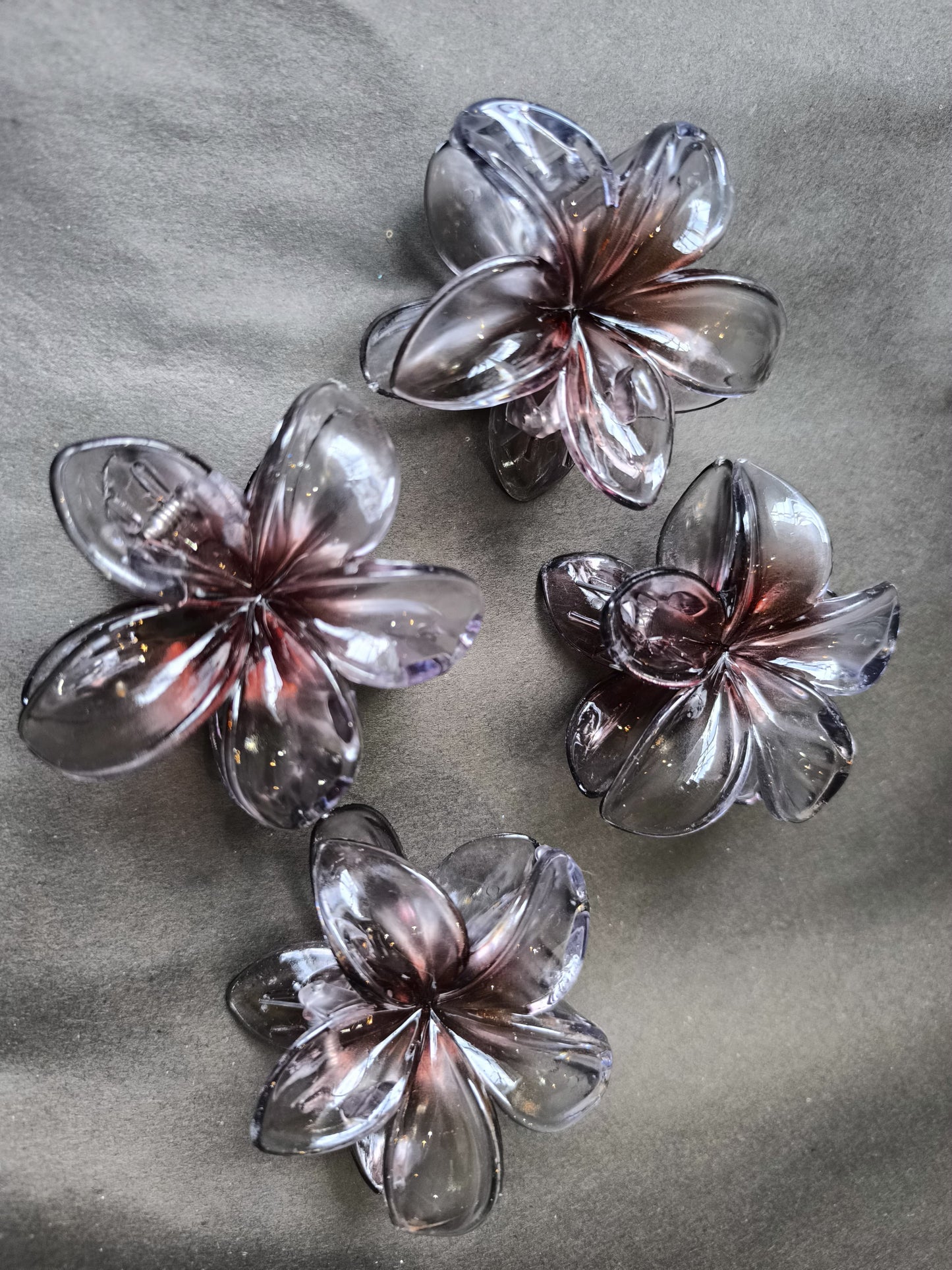 BloomPetal Transparent Flower Hair Claw Clip