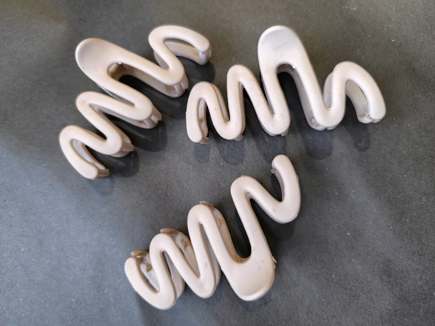 ZigZag Matte Hair Claw Clip